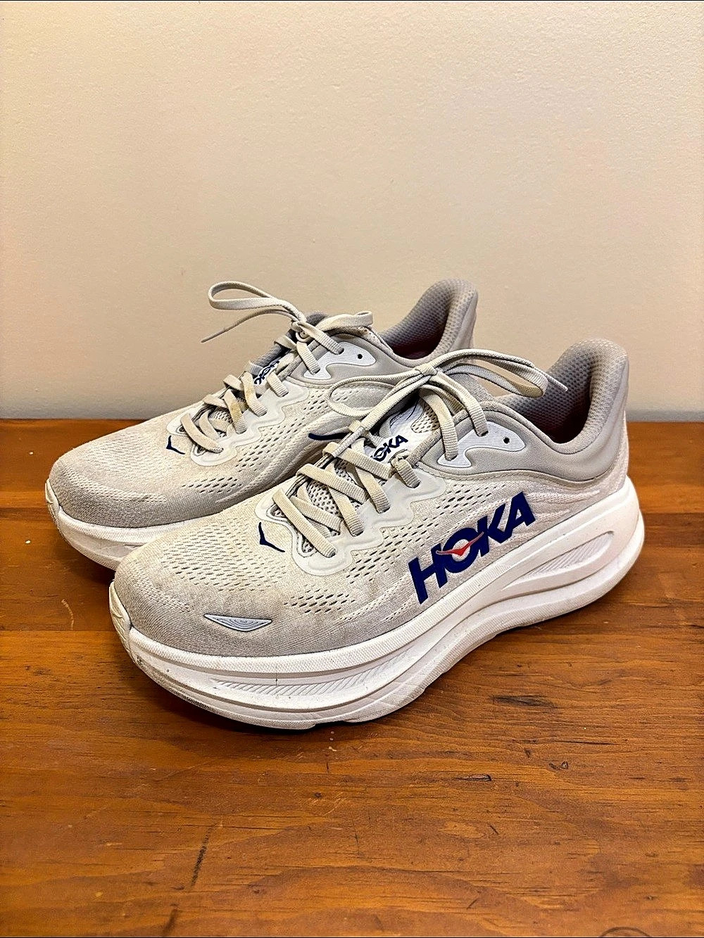 Men’s HOKA Athletic Shoes White - Size 10 D